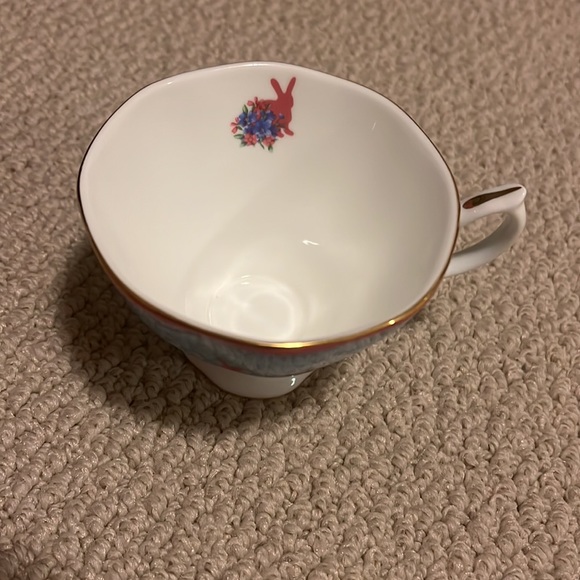 Royal Albert candy honey bunny teacup - Picture 4 of 4
